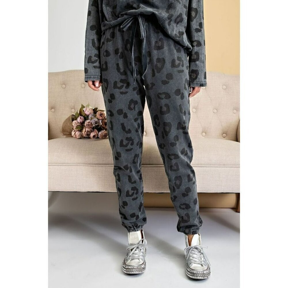 Aspen Mineral Wash Joggers in Ash Leopard - Picture 6 of 8
